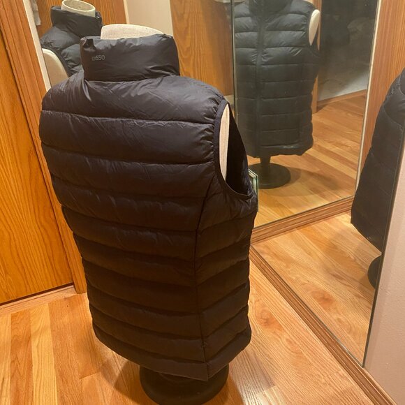 Black, Eddie Bauer, Down Vest Women's Large - Picture 4 of 6